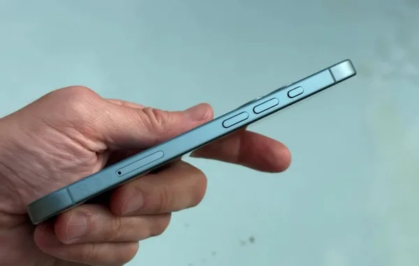 Dung lượng pin iPhone 16 256GB cũ 97% đủ dùng cả ngày dài