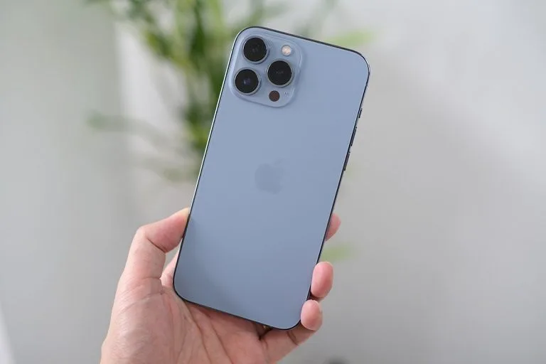 Ai nên mua iPhone 13 Pro 256GB cũ 97%