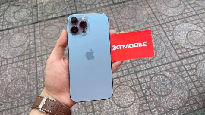 Thiết kế bên ngoài iPhone 13 Pro 128GB cũ 97% với khung thép chắc chắn