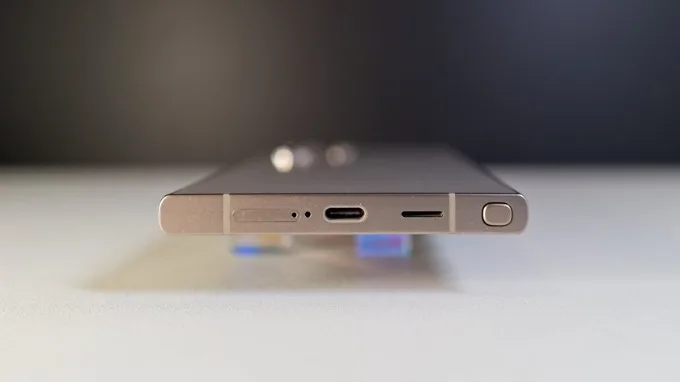 Thời lượng pin ấn tượng