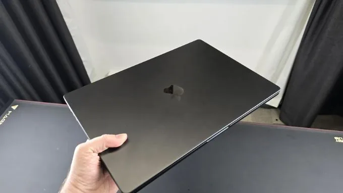 Thiết kế MacBook Pro 16-inch M4 Pro (14CPU-20GPU) 24GB (VN/A)