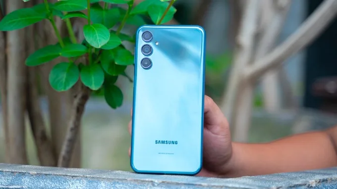Thiết kế thanh lịch của Galaxy M34