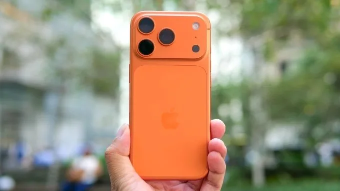 iPhone 17 Pro cũ vẫn sở hữu ngoại hình còn mới và bền bỉ