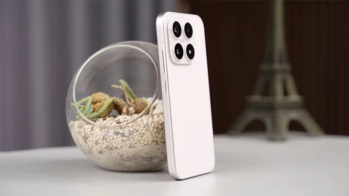 Điểm nhấn nổi bật nhất của Xiaomi 17 chính là thiết kế nhỏ gọn