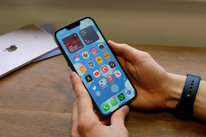 Màn hình Super Retina XDR 6.1 inch của iPhone 14 512GB