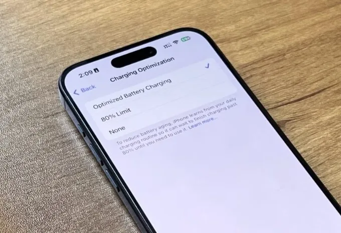 Pin sạc iPhone 15 256GB Cũ Đẹp 97%