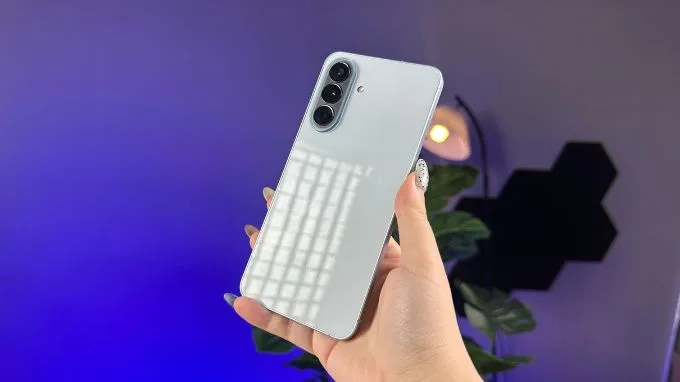 Tích hợp AI thông minh trên Samsung Galaxy A57 5G 12GB/256GB