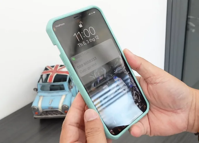 Ốp lưng Itskins iPhone 12 Pro Hybrid Silk còn hỗ trợ công nghệ sạc không dây