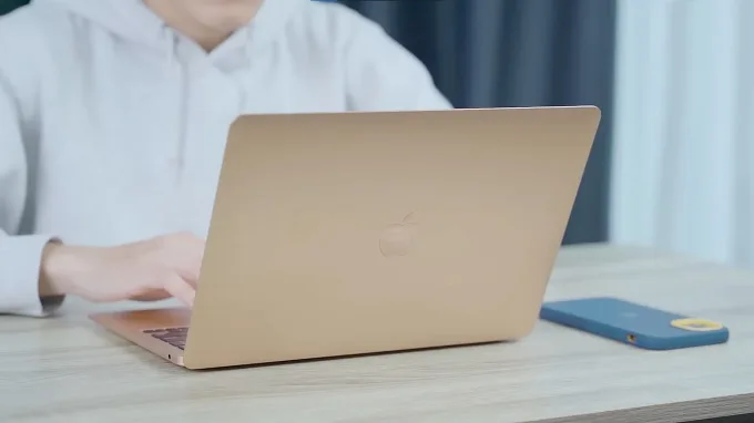 Hiệu năng MacBook Pro M2 2022 8GB 256GB vượt bậc nhờ chip M2 cải tiến 