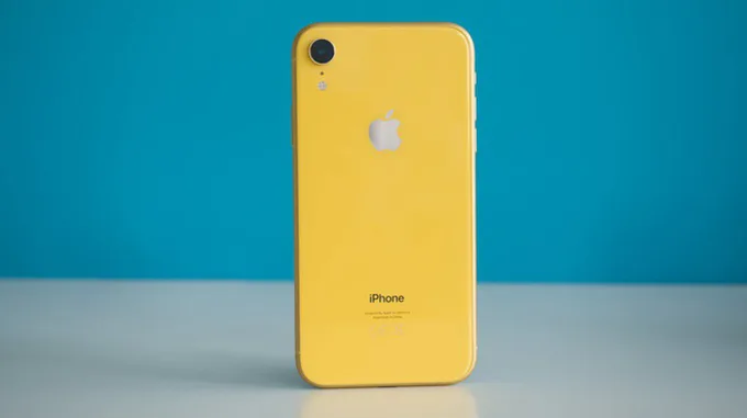 iPhone XR 128GB cũ có ngoại hình bền bỉ