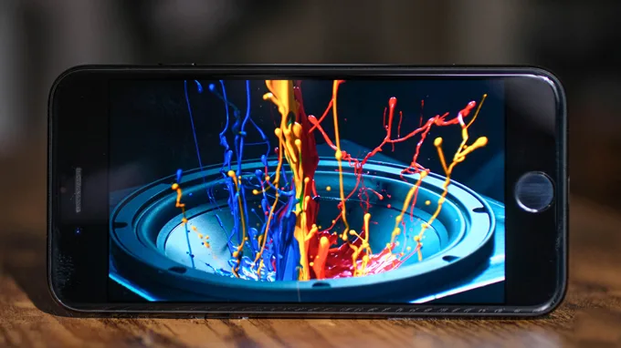 Màn hình iPhone SE 2020 128GB cũ 97% mượt mà