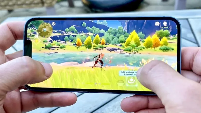 Hiệu năng iPhone 13 256GB cũ 97% chiến game ổn định