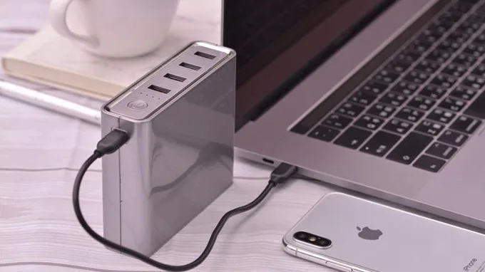 Pin dung lượng cao lên đến 20,000mAh giúp thiết bị hoạt động thời gian gần một ngày