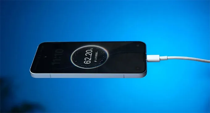 Pin silicon carbon dung lượng 6500mAh là một trong những ưu điểm củaOppo Reno 15 5G