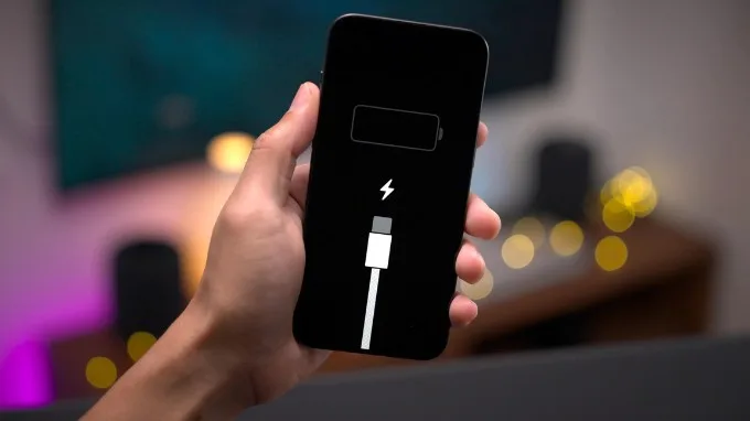 Pin sạc iPhone 16 Pro Max 1TB