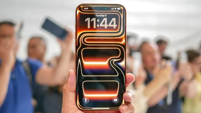 Màn hình iPhone 17 Pro Max 2TB sắc nét với độ sáng cao