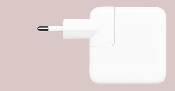 Củ sạc nhanh iPhone 30W USB-C chính hãng nhỏ gọn