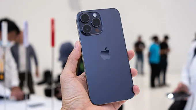 iPhone 14 Pro Max 128GB màu tím với thiết kế Dynamic Island