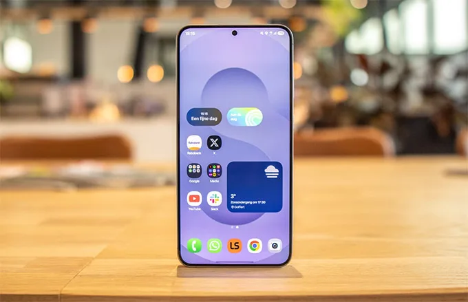 Màn hình Samsung S25 Plus cũ vẫn đáp ứng tốt trải nghiệm người dùng