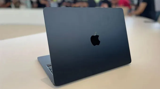 hieu-nang-macbook-air-m2-2022-13-6inch-8gb-256gb