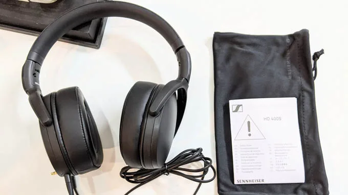 Thiết kế tai nghe chụp tai Sennheiser HD400s đẹp và hiện đại
