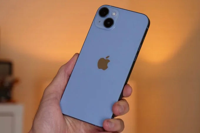 Thiết kế bên ngoài iPhone 14 Plus cũ
