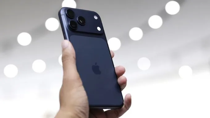 Thiết kế iPhone 17 Pro Max 1TB với độ bền cao