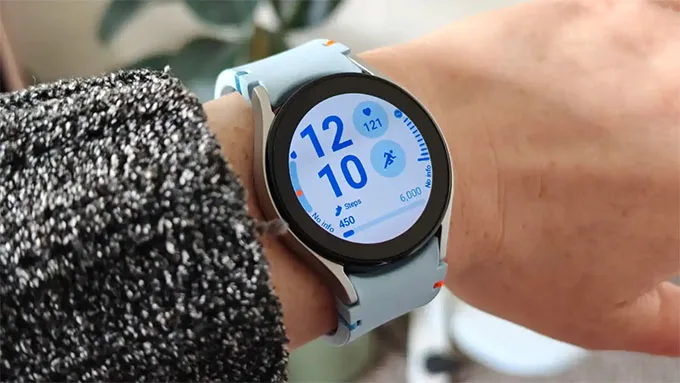 Samsung Galaxy Watch FE sở hữu thiết kế ấn tượng
