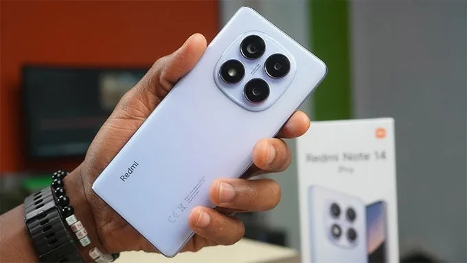 Thiết kế ấn tượng, xếp hạng IP68