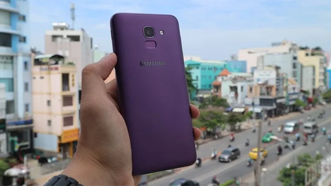 Đánh giá Galaxy J6