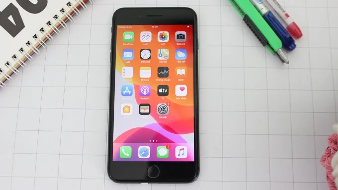 iPhone 8 Plus 64GB cũ 97% sở hữu màn hình LCD
