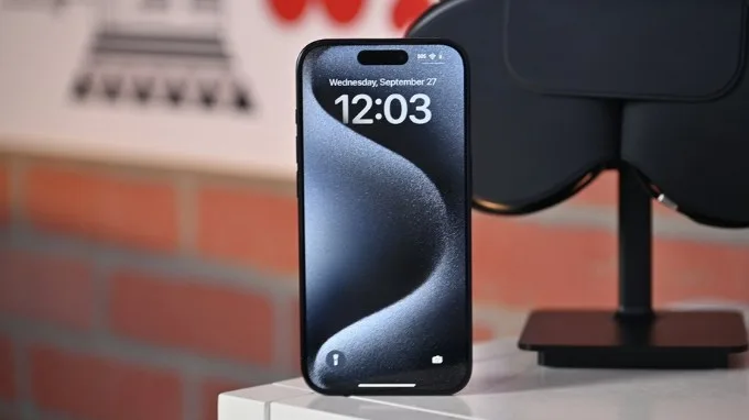 Màn hình của iPhone 16 Pro Max cũ
