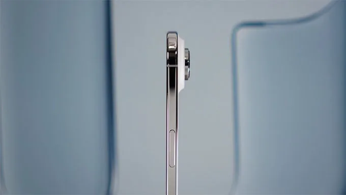 iPhone Air cũ có ngoại hình mới, mỏng nhẹ