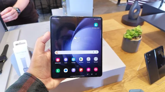 Samsung Galaxy Z Fold 5 256GB cũ có thiết kế sang trọng