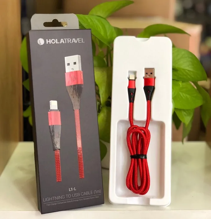 Cáp Lightning HoLaTravel L1-L có độ dài lên tới 1m giúp việc sạc pin diễn ra nhanh chóng và dễ dàng hơn