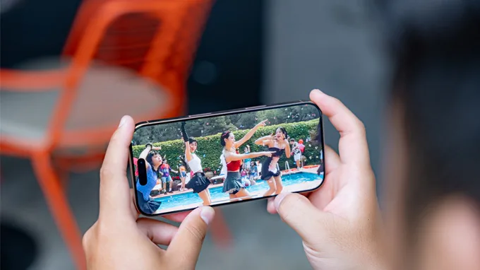 iPhone 16 Pro 1TB cũ 99% được trang bị màn hình Super Retina XDR