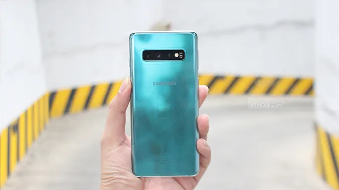 Galaxy S10 xách tay, chính hãng đều được tích hợp 3 camera