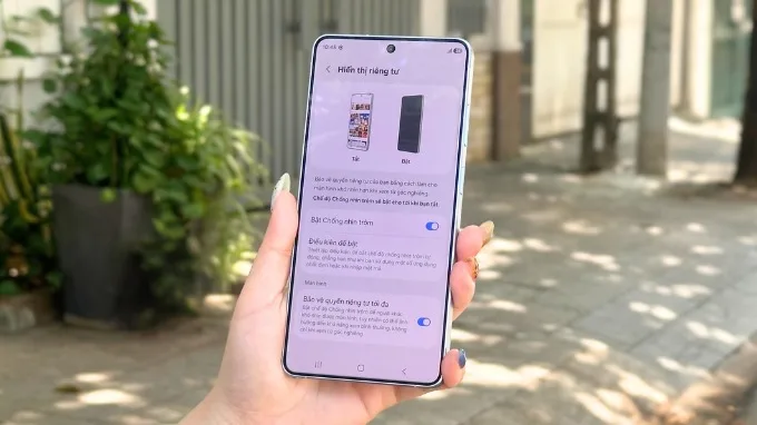 Nâng cấp đáng chú ý trên Samsung S26 Ultra là công nghệ Privacy Display