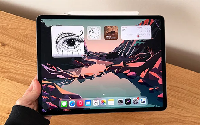 Màn hình iPad Pro 2022 M2 12.9inch 256GB 5G hỗ trợ HDR10 và Dolby Vision