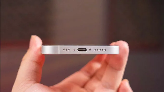 Viên pin bền bỉ 26 giờ cùng sạc nhanh USB-C 20W tiện lợi