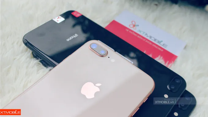 iPhone 8 Plus mang lại vẻ ngoài hào nhoáng