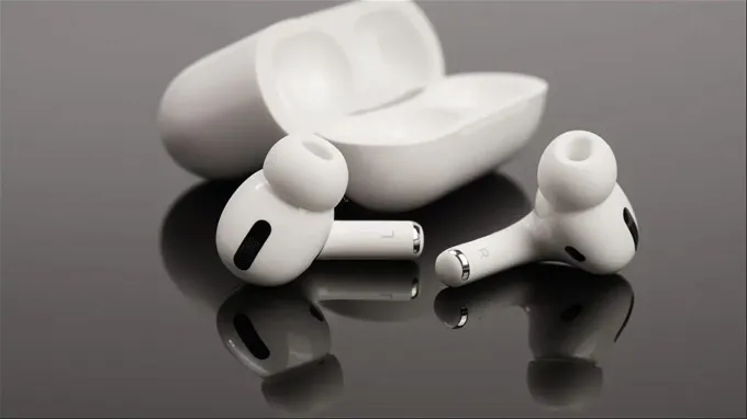 Tai nghe Apple AirPods linh hoạt sử dụng