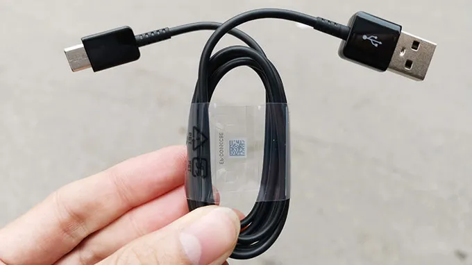 Cáp sạc điện thoại Samsung