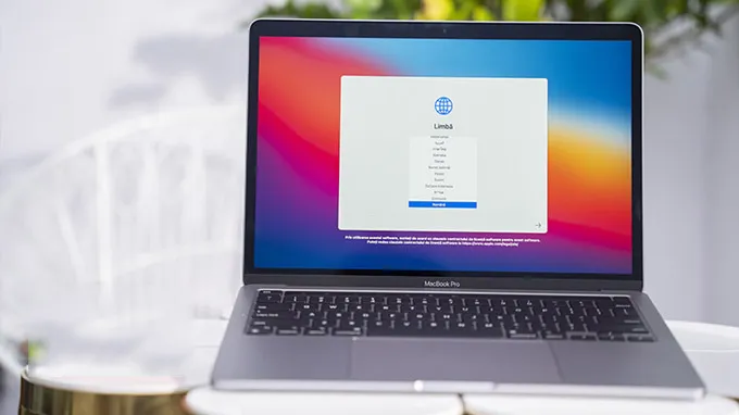 Macbook Pro M1 13 inch 256GB có thể hoạt động kéo dài 20 giờ